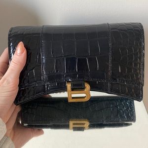 2022 Balenciaga Hourglass Wallet on Chain Croc-Embossed Black